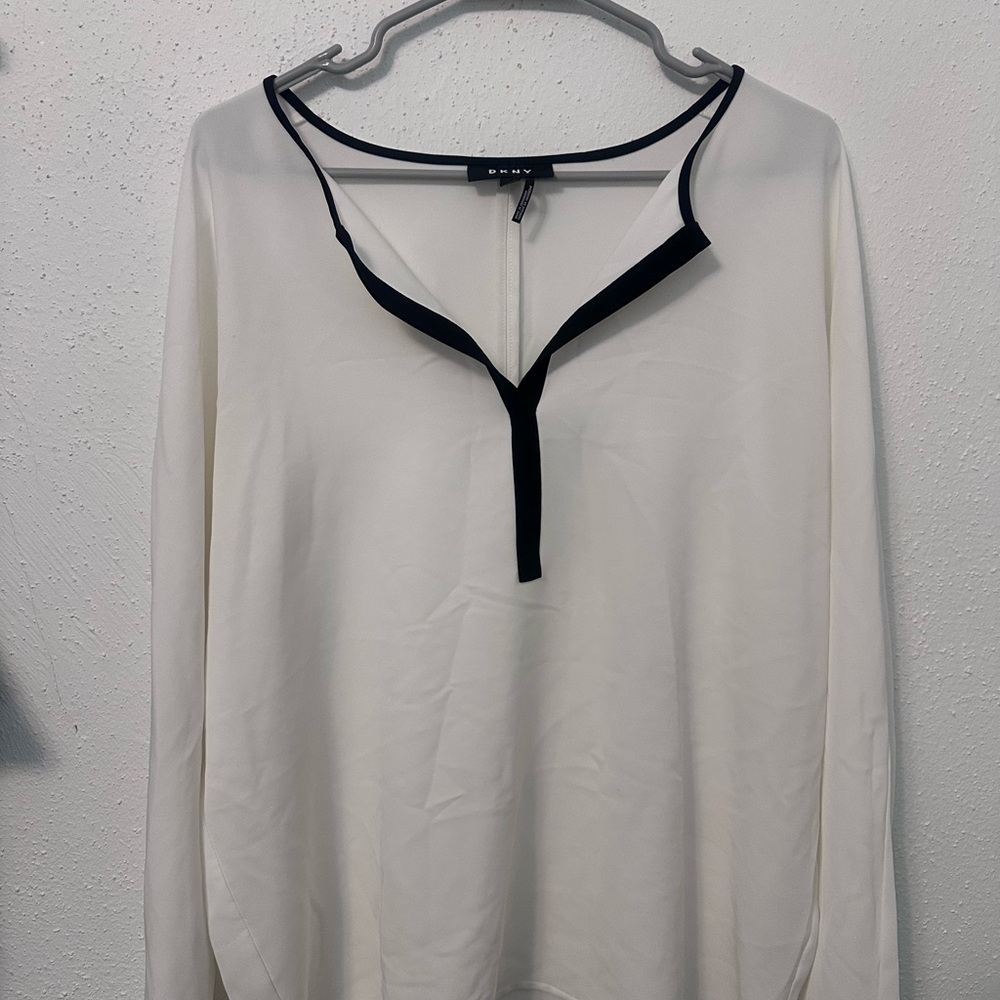 DKNY White and Black Blouse
